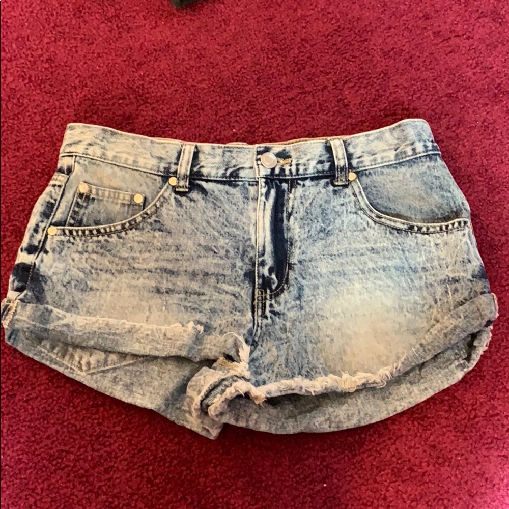 Light wash denim shorts